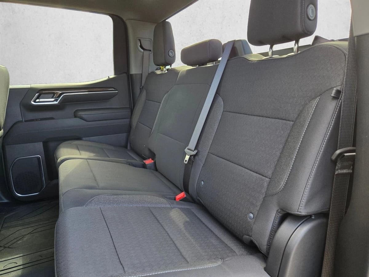 2026 Chevrolet Silverado 1500 - Image 16