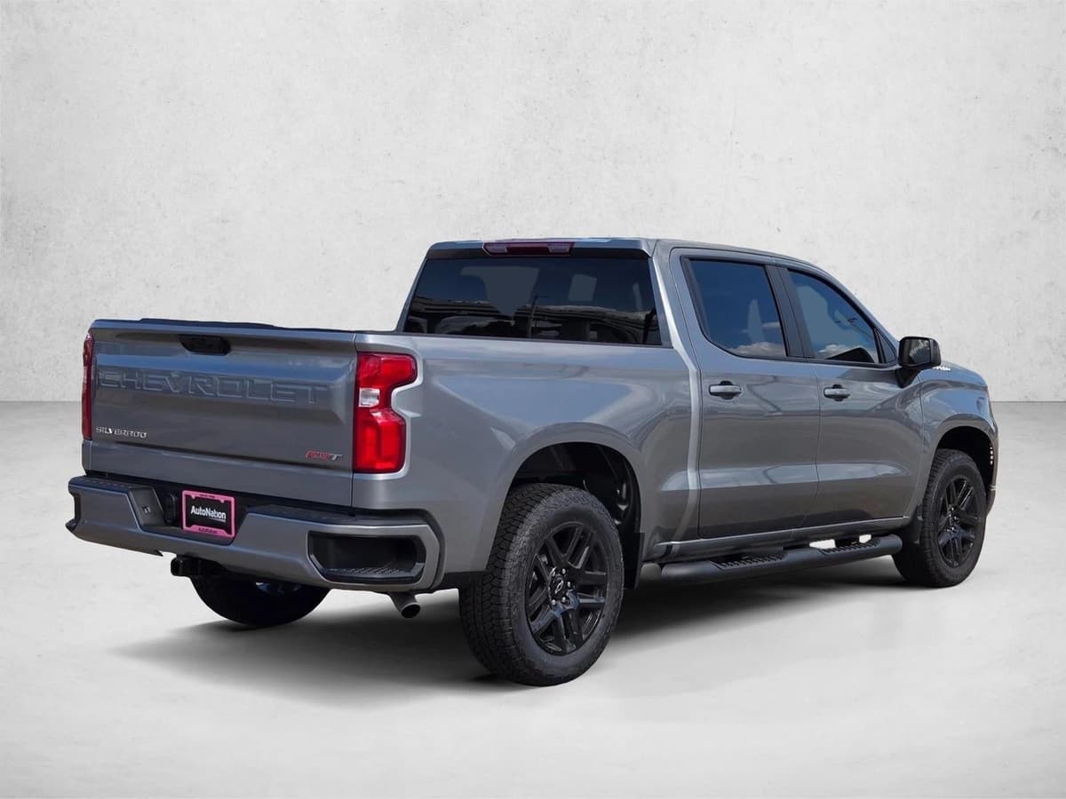 2026 Chevrolet Silverado 1500 - Image 2