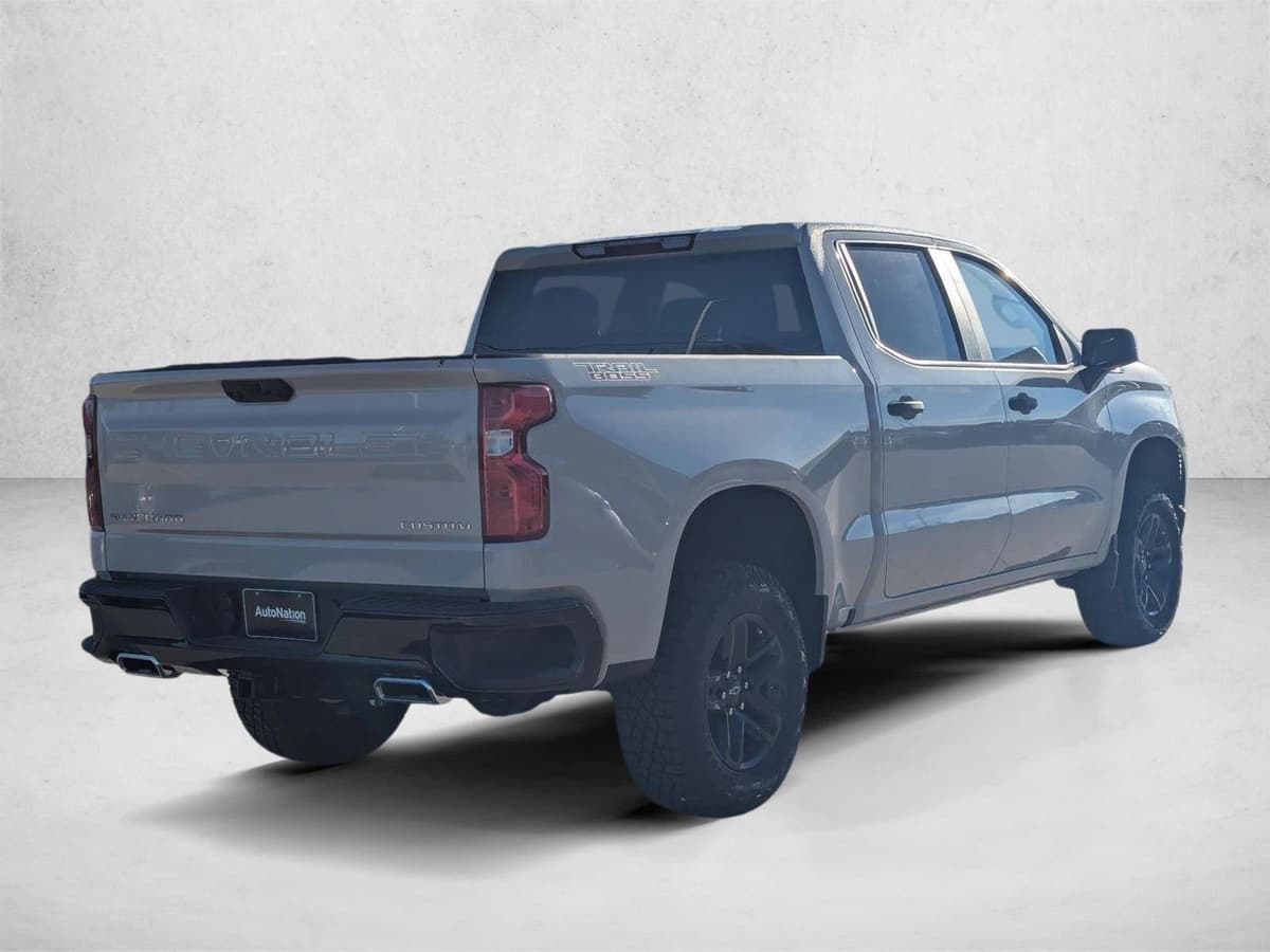 2026 Chevrolet Silverado 1500 - Image 2