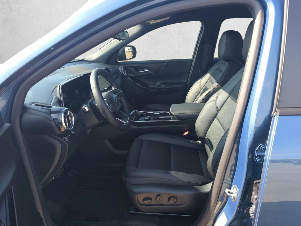 2026 Chevrolet Equinox - Image 4