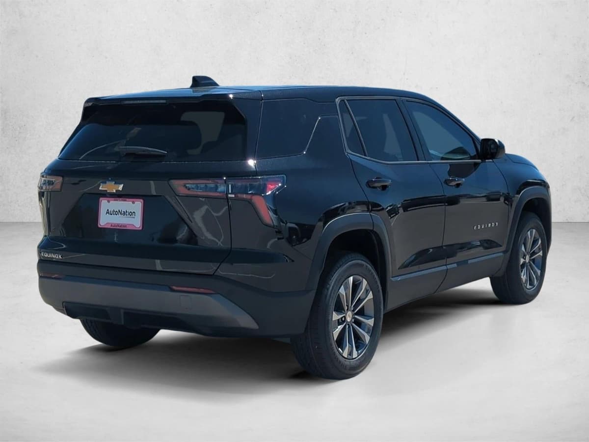 2026 Chevrolet Equinox - Image 2