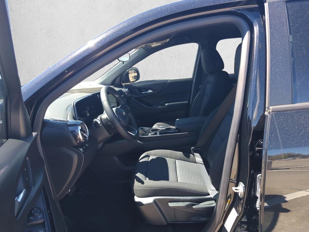 2026 Chevrolet Equinox - Image 4