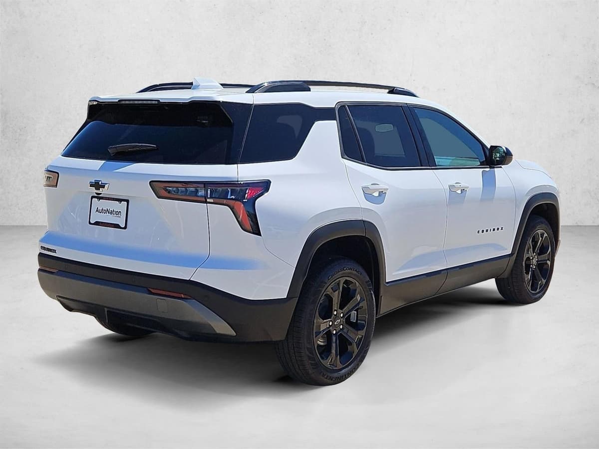 2026 Chevrolet Equinox - Image 2