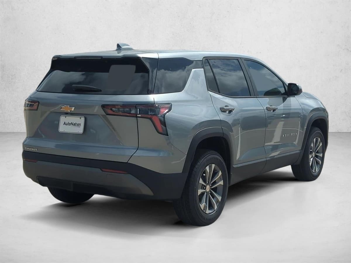 2026 Chevrolet Equinox - Image 2