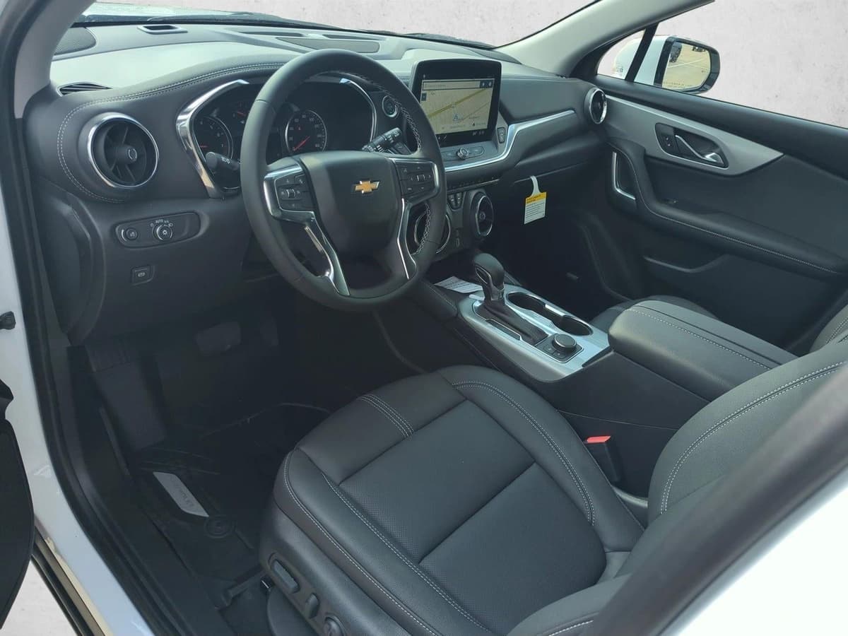 2026 Chevrolet Blazer - Image 3
