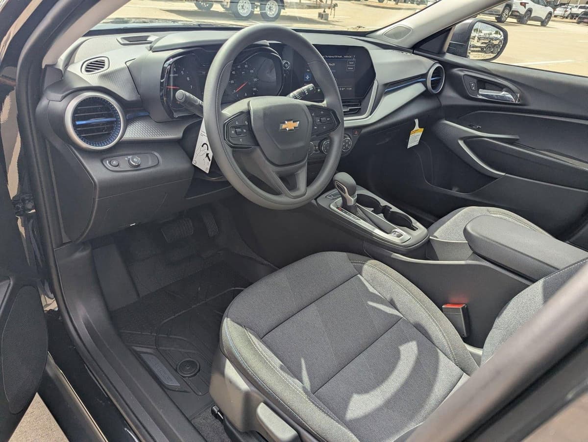 2026 Chevrolet Trax - Image 3