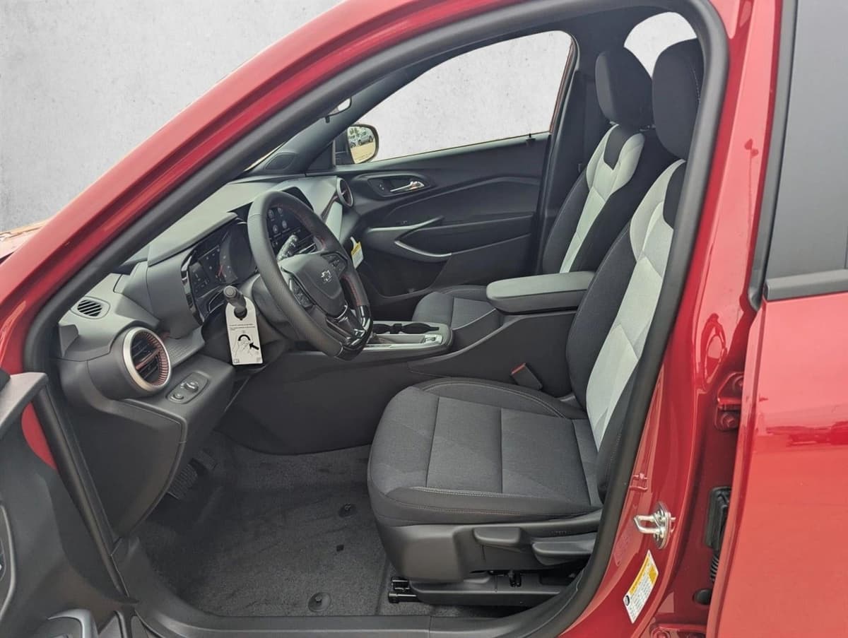 2026 Chevrolet Trax - Image 4