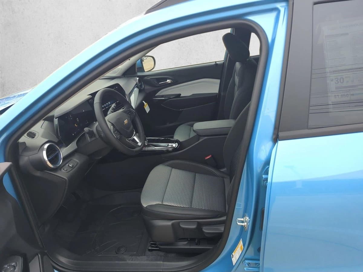 2026 Chevrolet Trax - Image 4