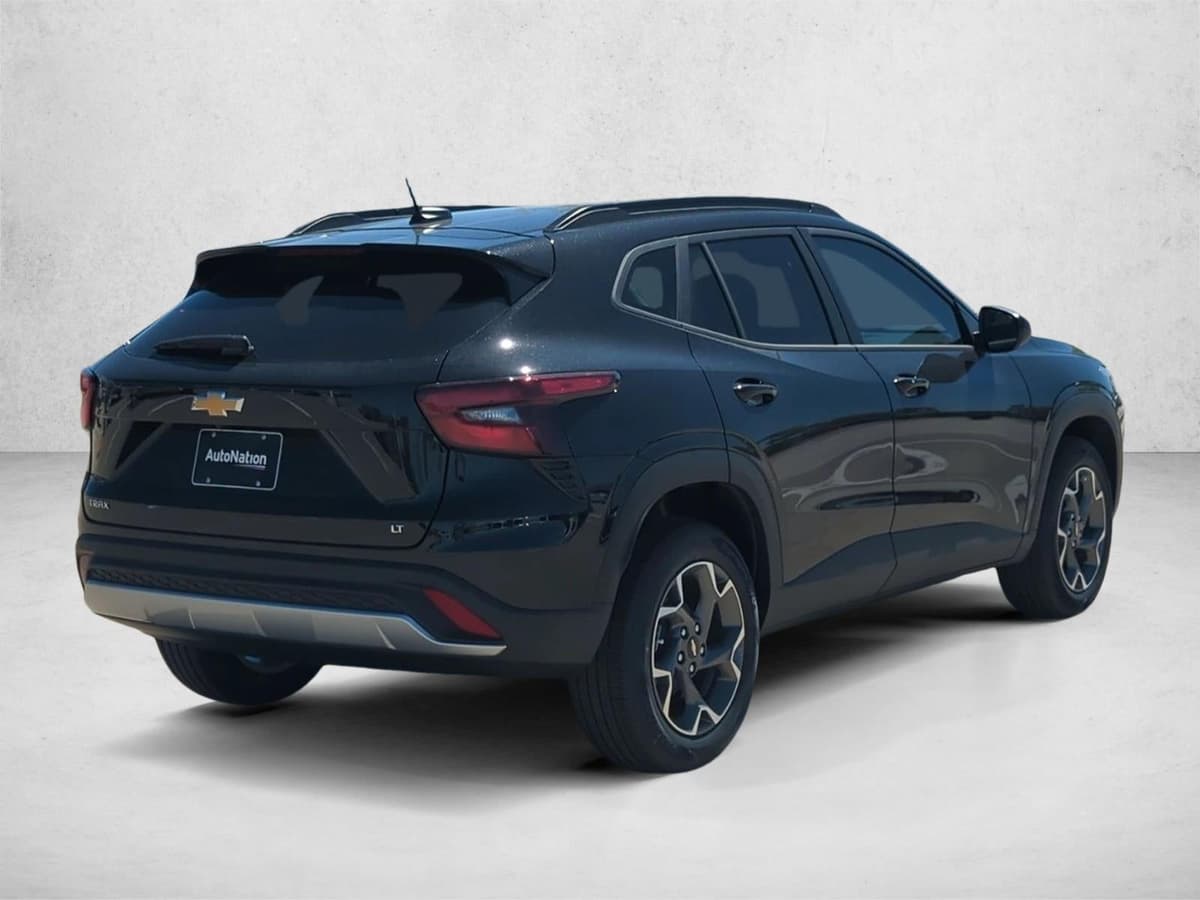 2026 Chevrolet Trax - Image 2