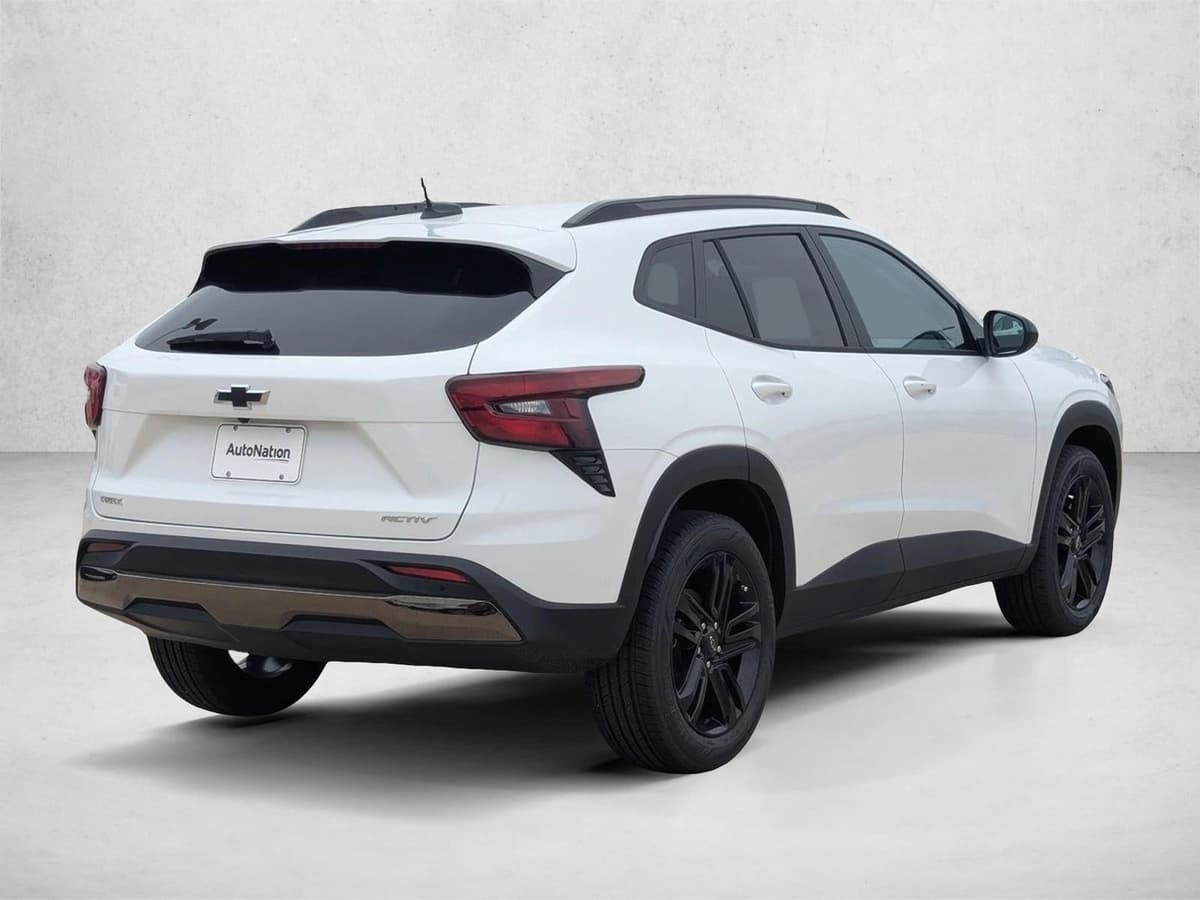 2026 Chevrolet Trax - Image 2