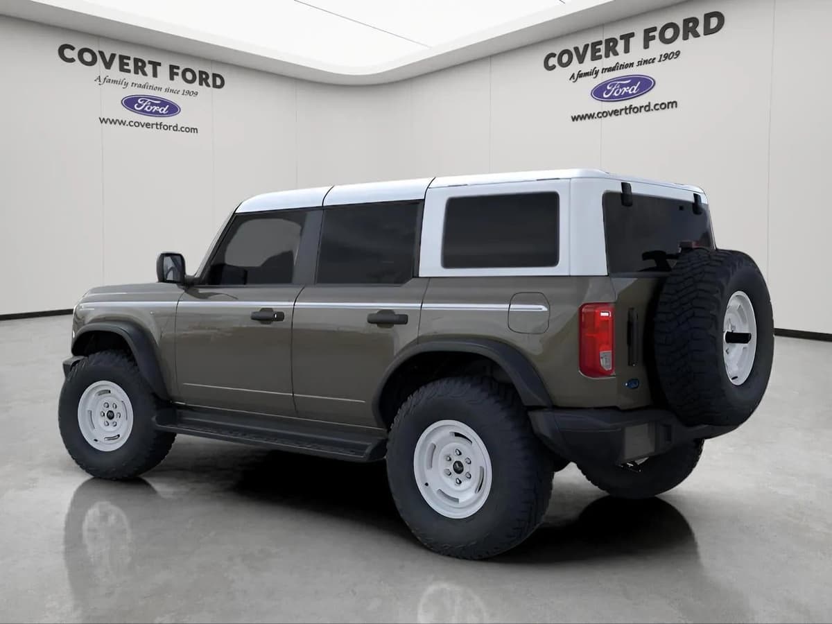 2026 Ford Bronco - Image 4