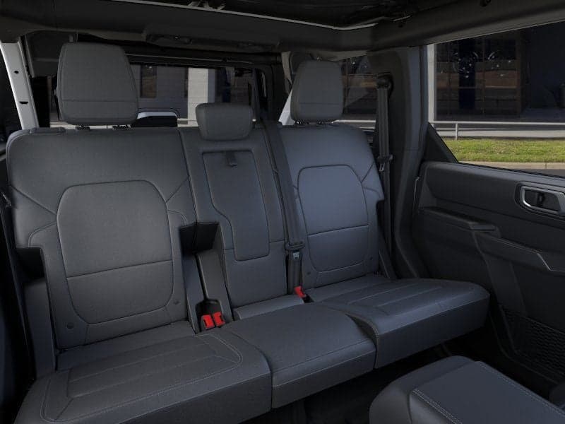 2025 Ford Bronco - Image 11