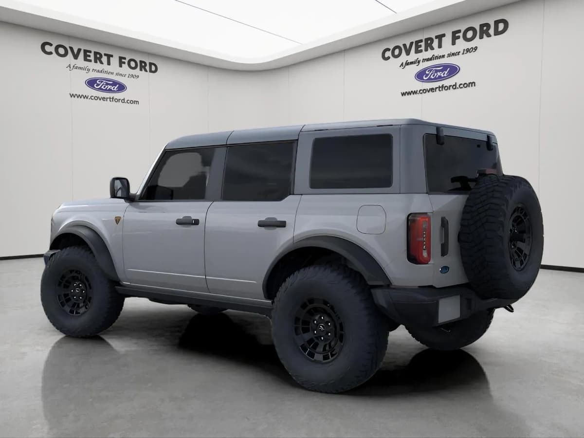 2026 Ford Bronco - Image 4