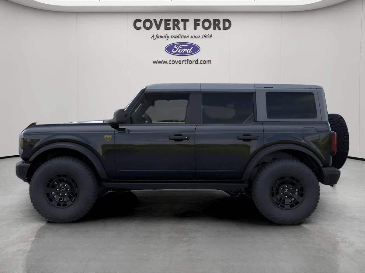 2026 Ford Bronco - Image 3