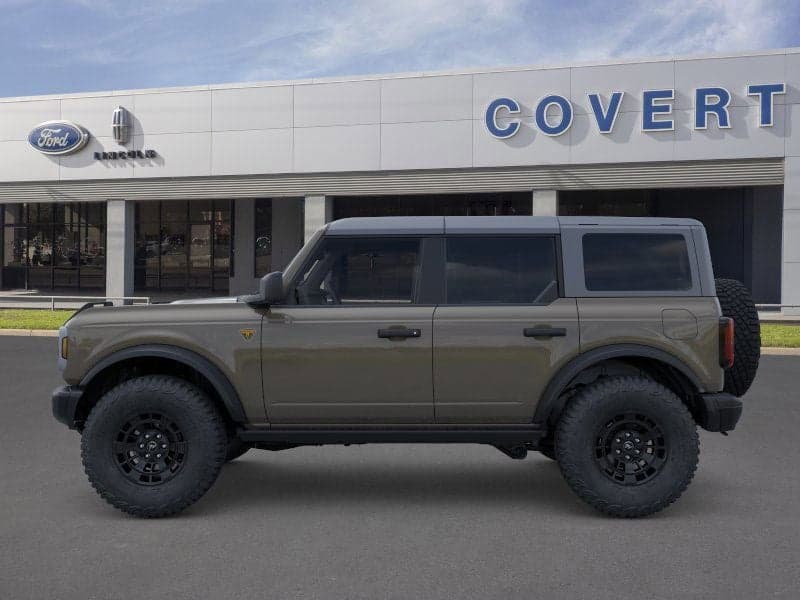 2026 Ford Bronco - Image 3