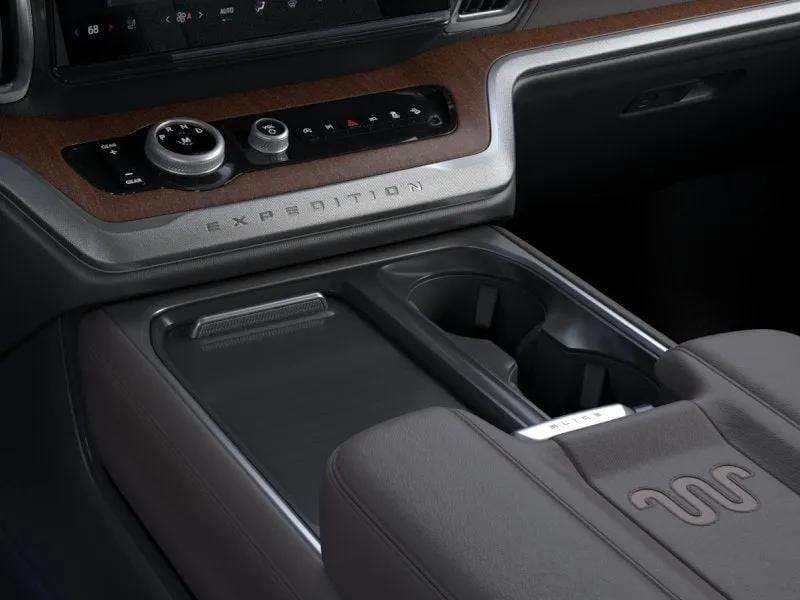 2026 Ford Expedition - Image 15