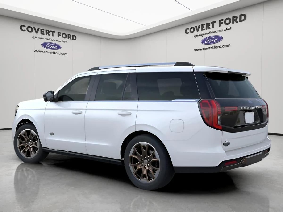 2026 Ford Expedition - Image 4
