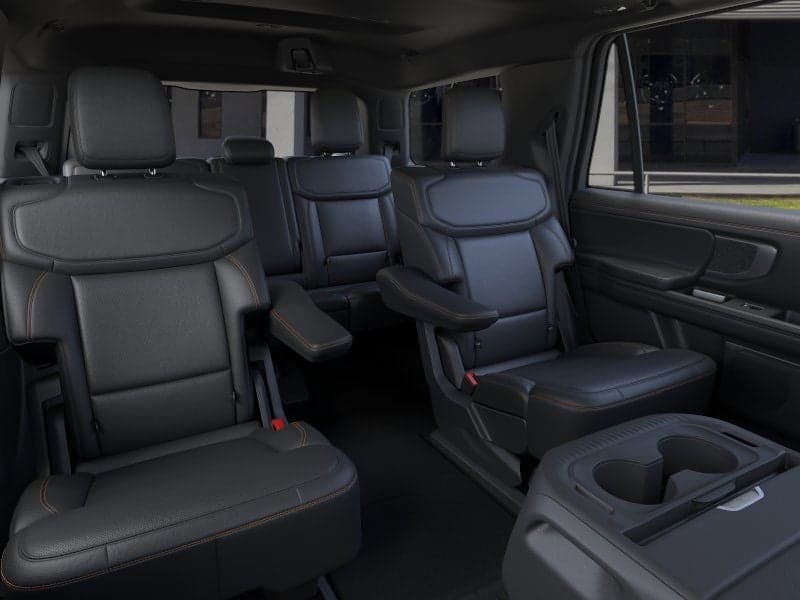 2026 Ford Expedition - Image 8