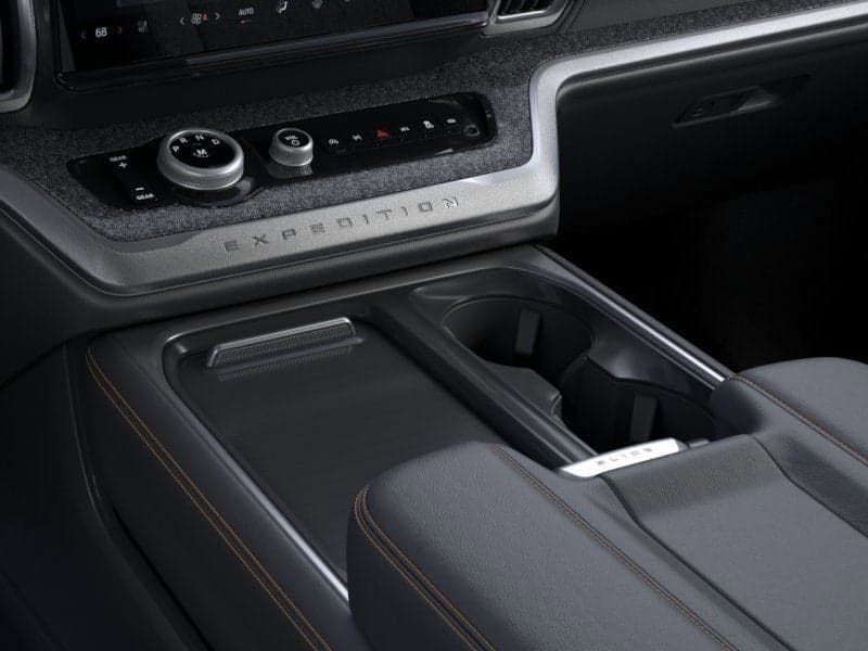 2026 Ford Expedition - Image 12