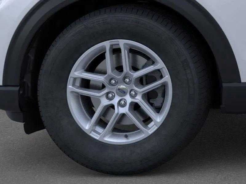 2026 Ford Explorer - Image 19