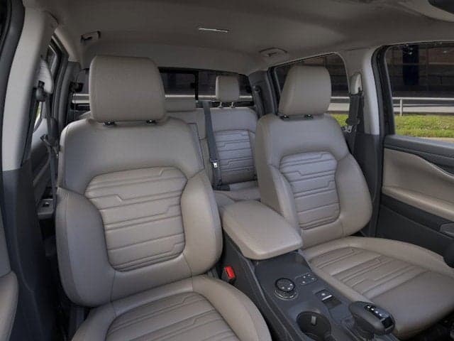 2026 Ford Ranger - Image 32
