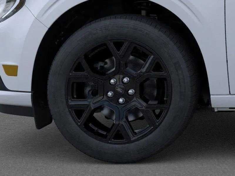 2026 Ford Maverick - Image 20