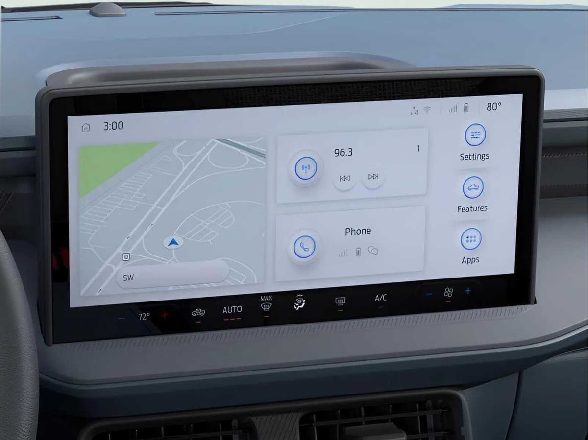 2026 Ford Maverick - Image 14