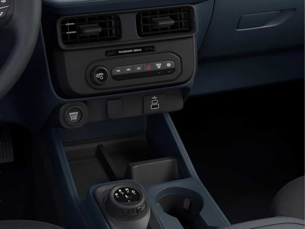 2026 Ford Maverick - Image 16