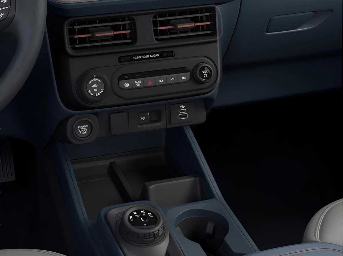 2026 Ford Maverick - Image 16