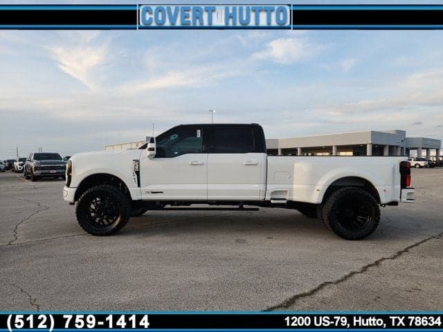 2026 Ford F-350SD - Image 4