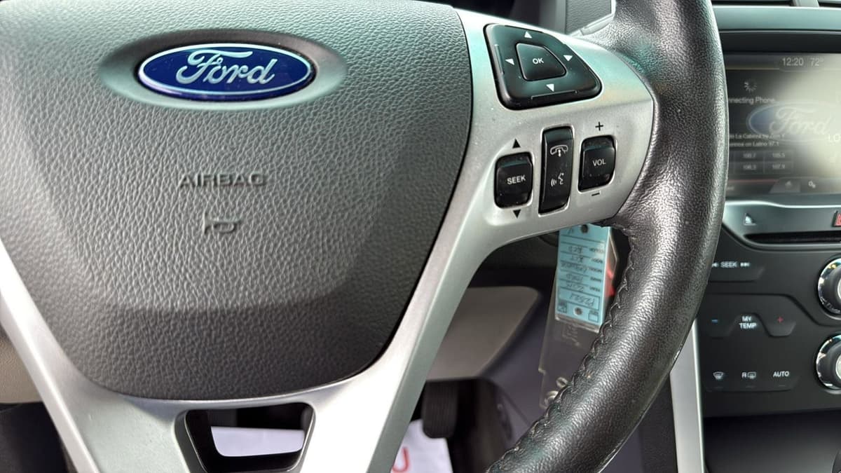 2015 Ford Explorer - Image 16