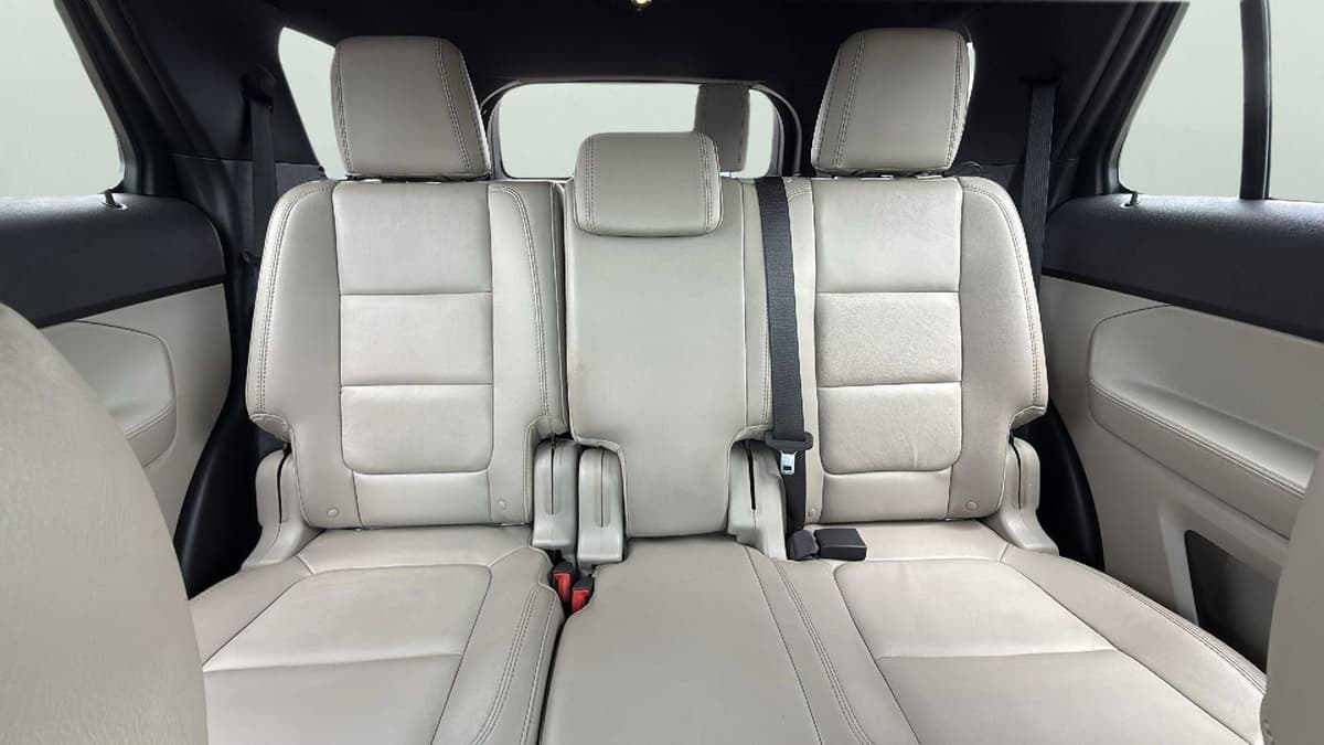 2015 Ford Explorer - Image 26