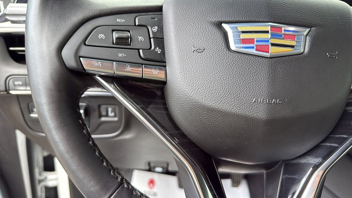 2024 Cadillac Escalade ESV - Image 16