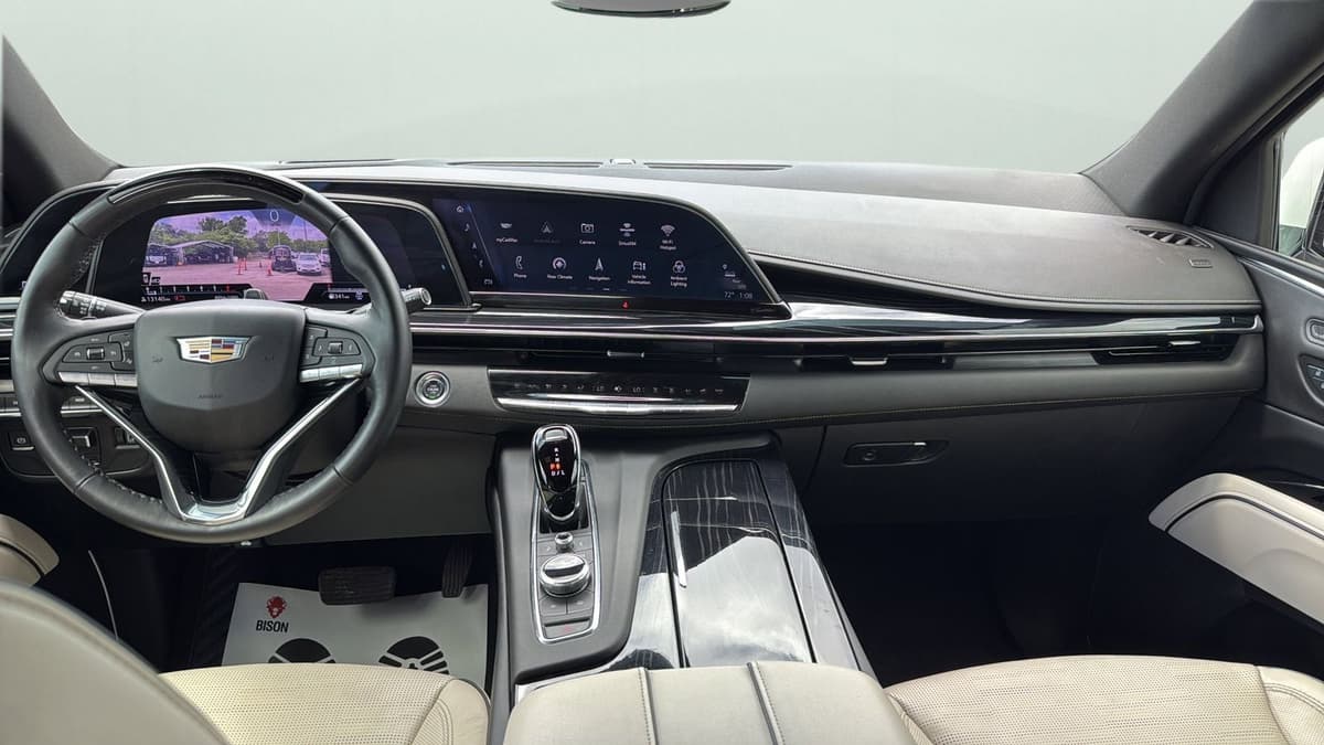 2024 Cadillac Escalade ESV - Image 21