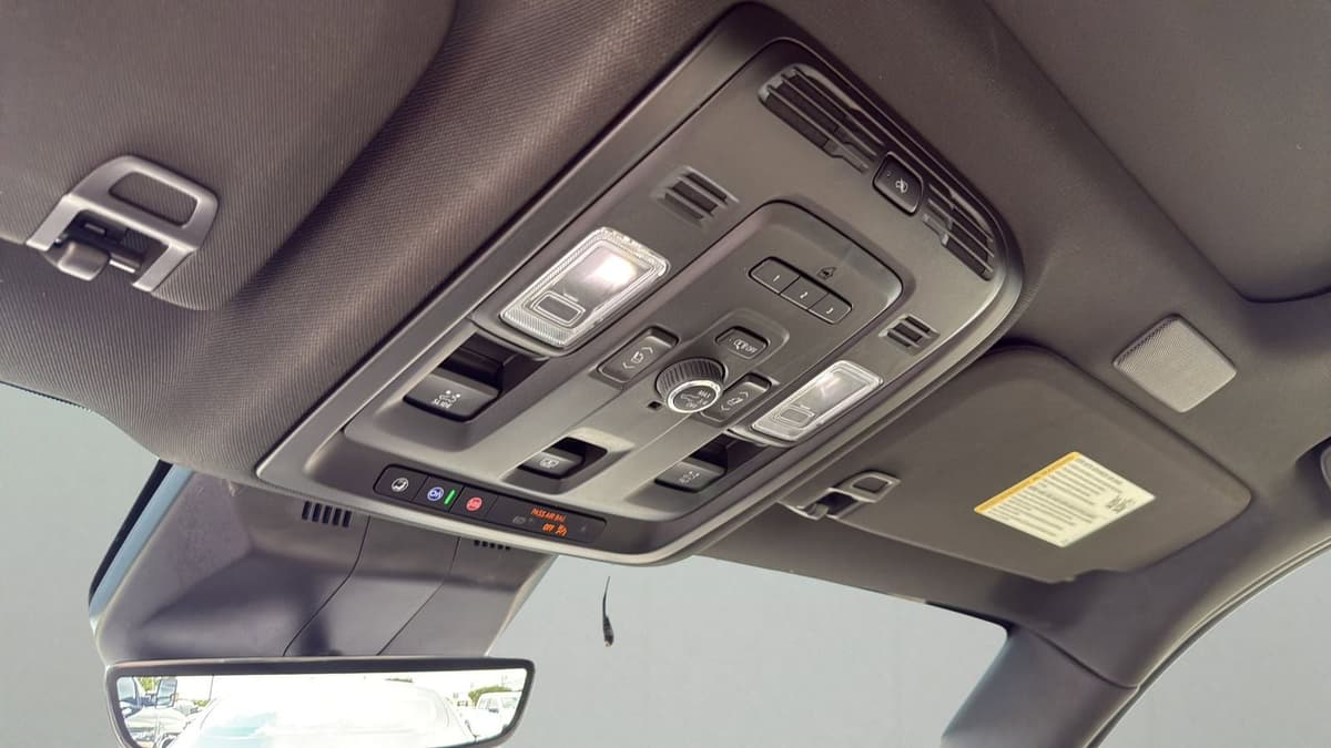 2024 Cadillac Escalade ESV - Image 22