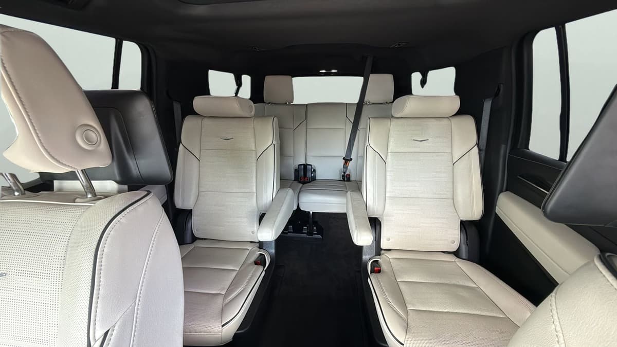 2024 Cadillac Escalade ESV - Image 25