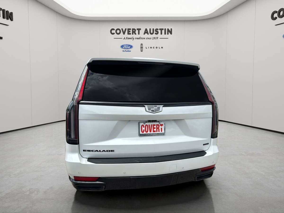 2024 Cadillac Escalade ESV - Image 4