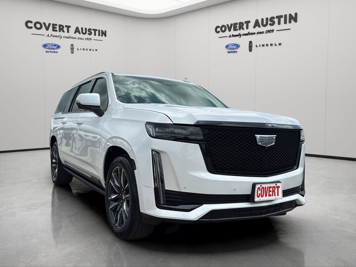 2024 Cadillac Escalade ESV - Image 7