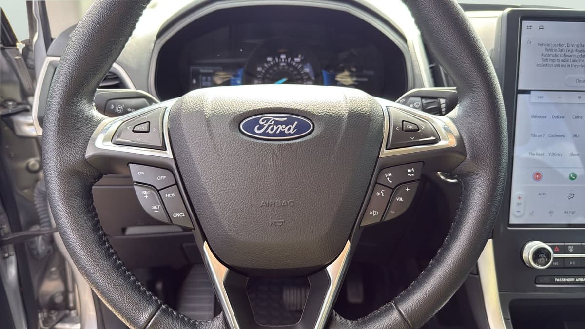 2023 Ford Edge - Image 14
