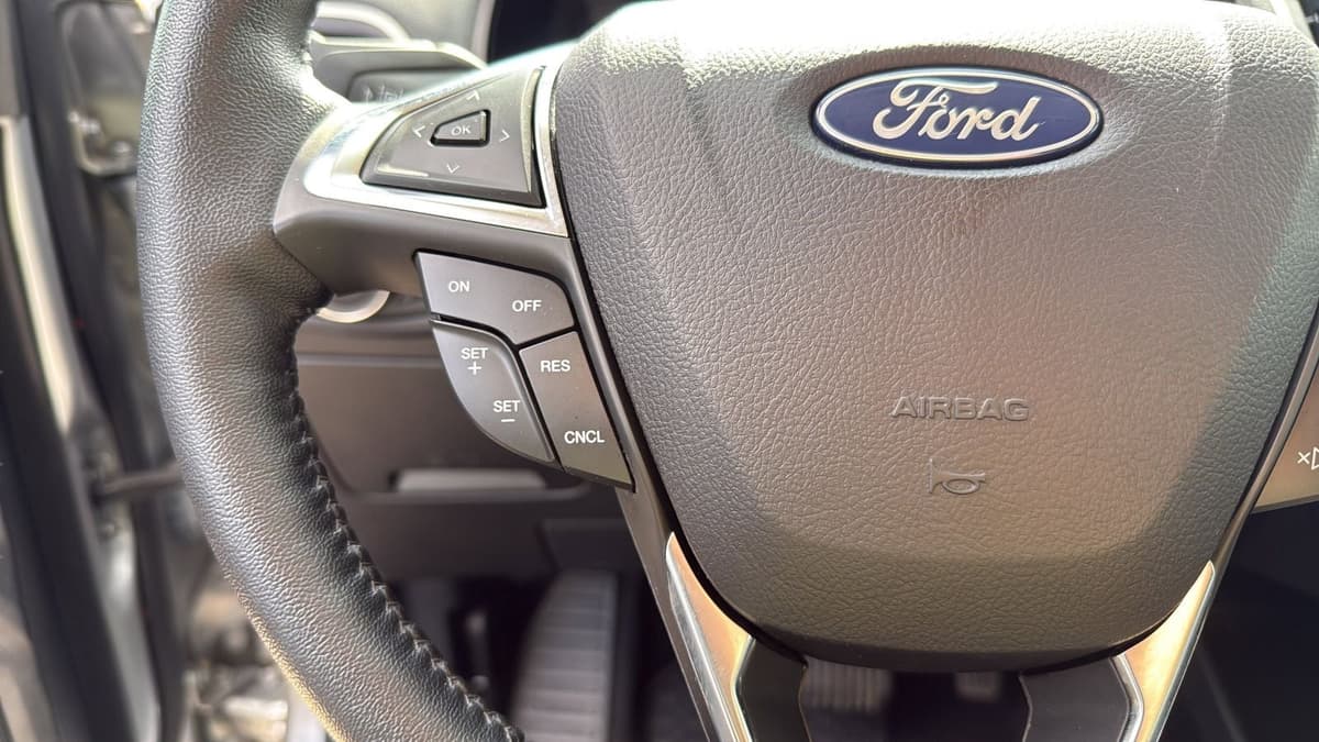 2023 Ford Edge - Image 16