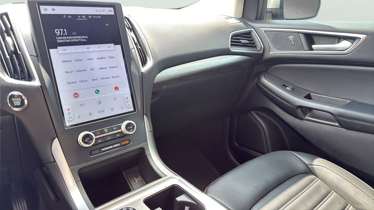 2023 Ford Edge - Image 19