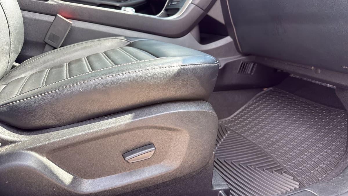2023 Ford Edge - Image 24
