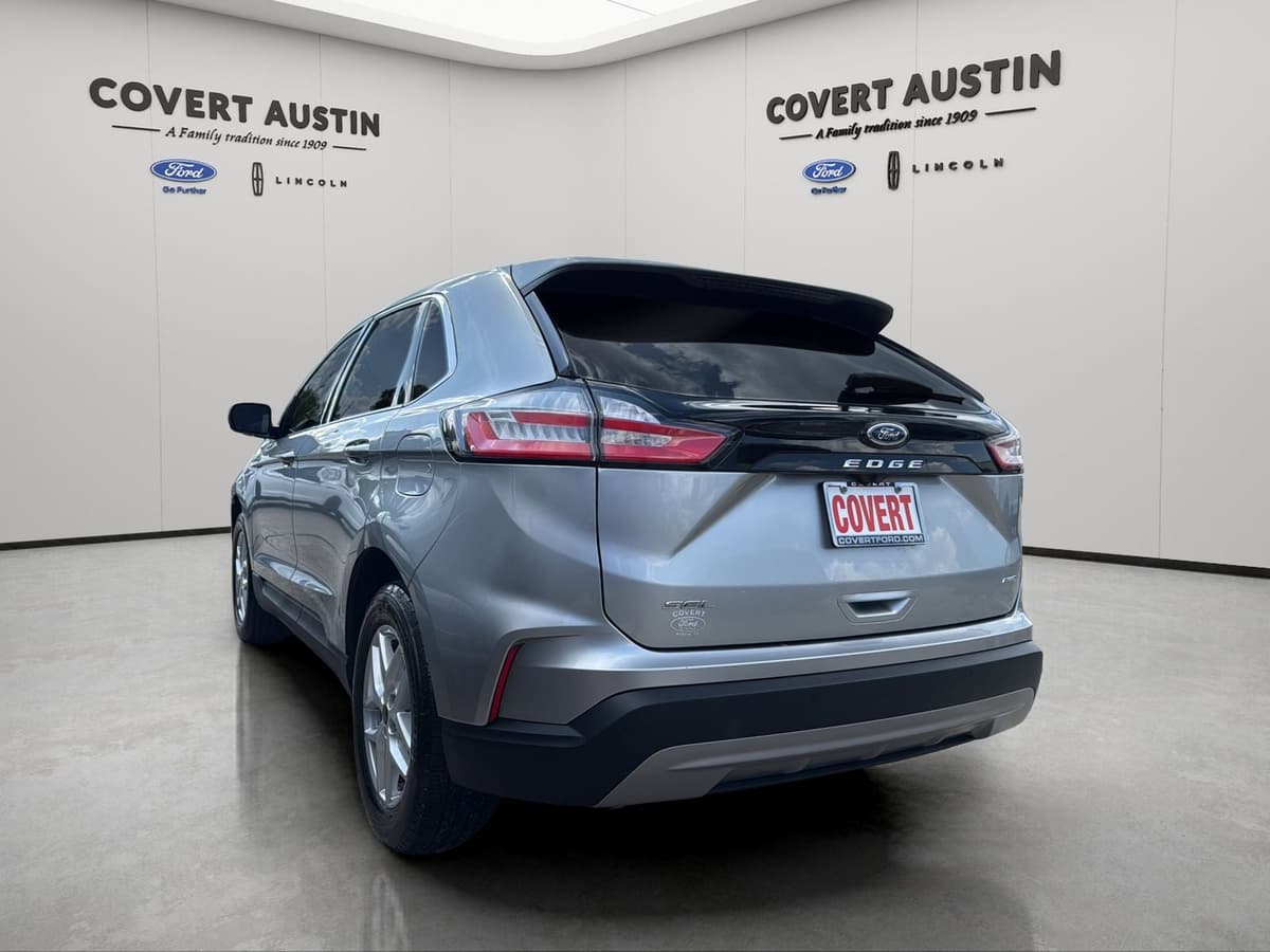 2023 Ford Edge - Image 3