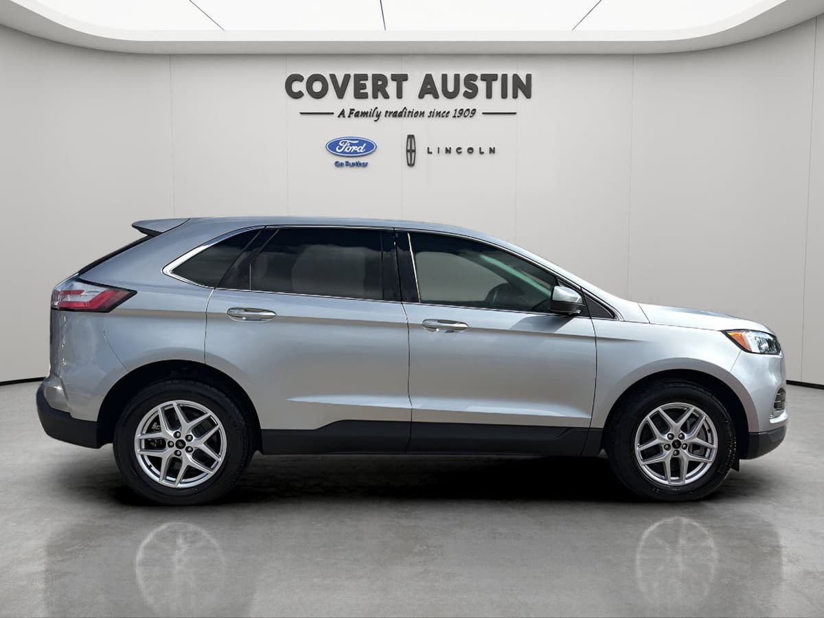 2023 Ford Edge - Image 6
