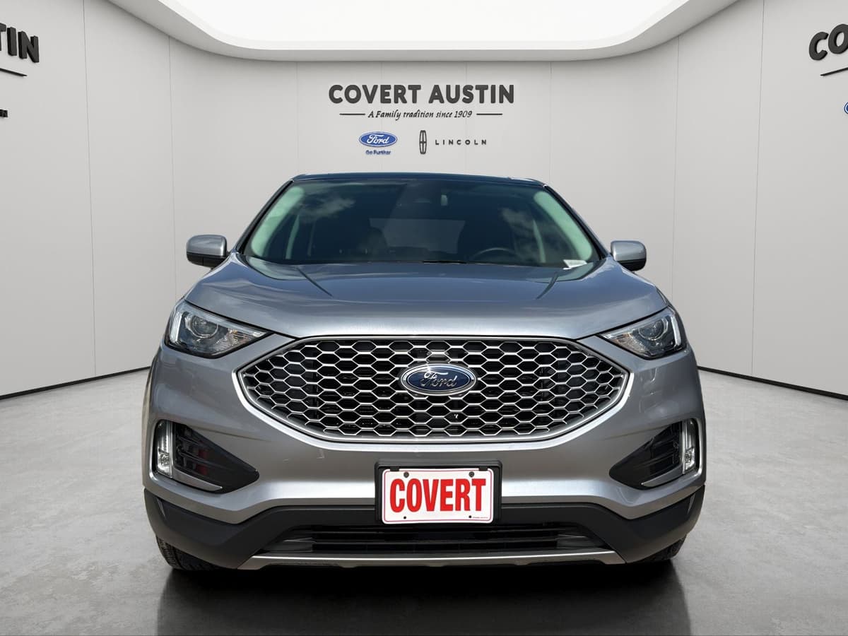 2023 Ford Edge - Image 8