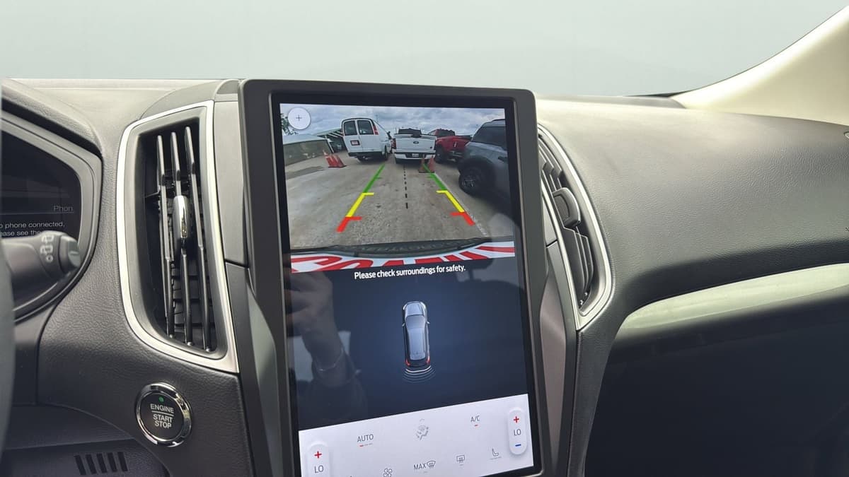 2024 Ford Edge - Image 18