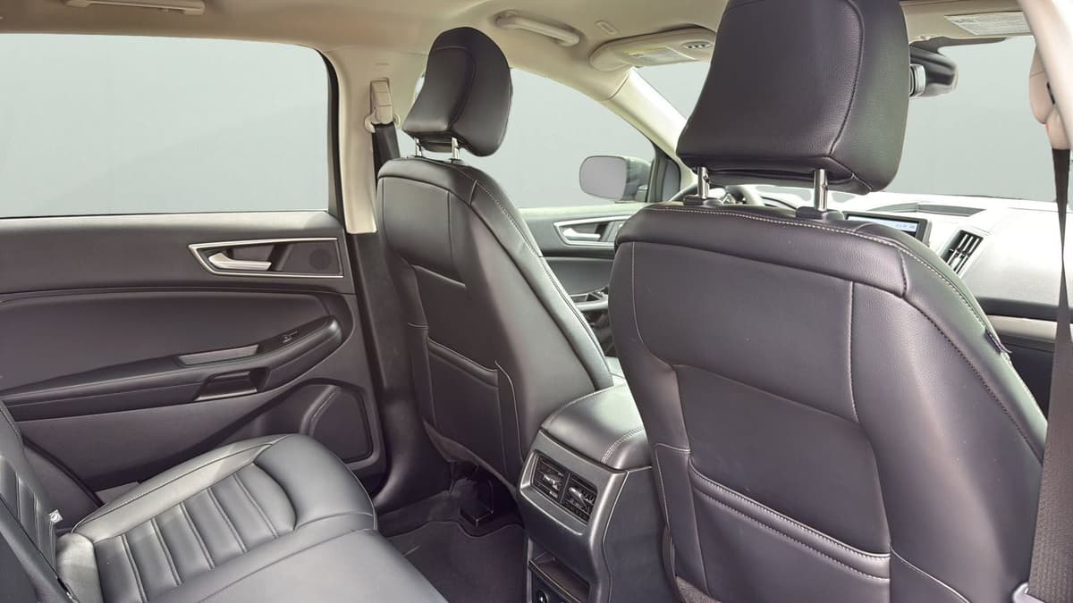 2024 Ford Edge - Image 28