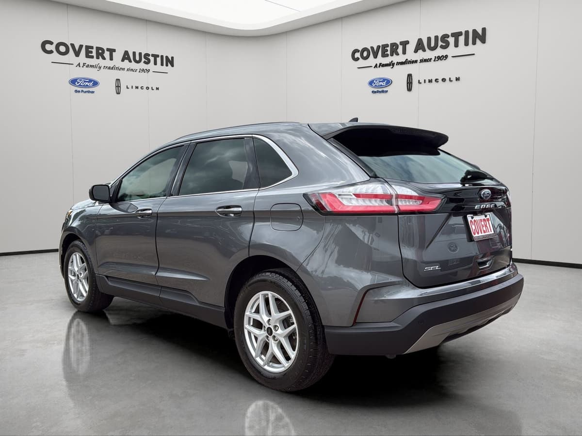 2024 Ford Edge - Image 3