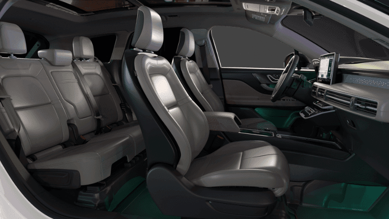 2026 Lincoln Corsair - Image 27