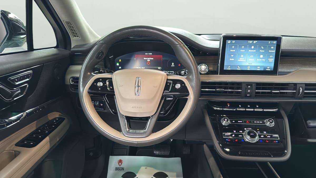 2022 Lincoln Corsair - Image 11